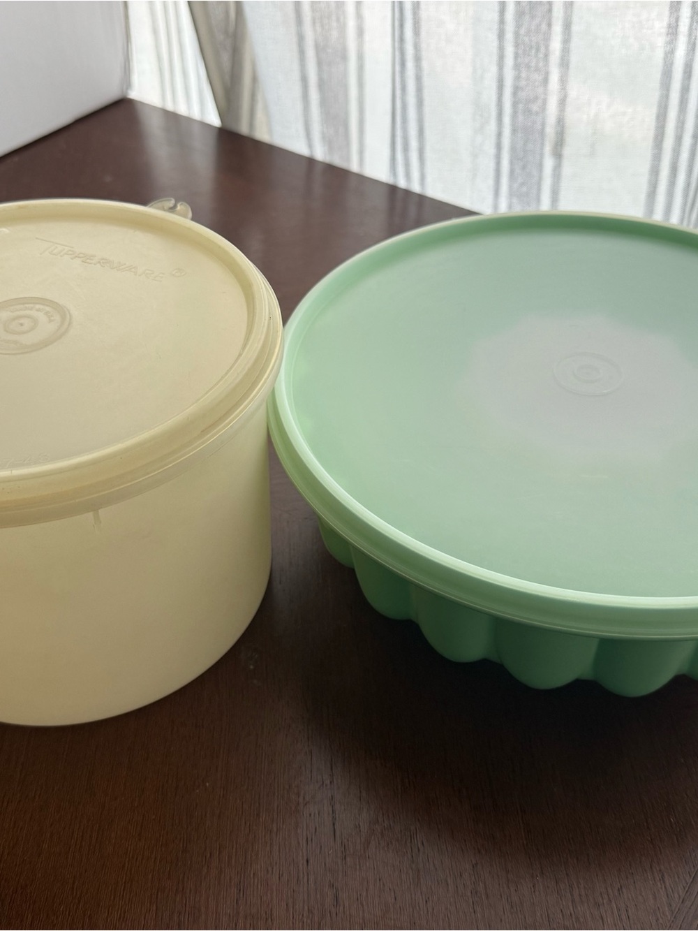 Tupperware Cream and Mint Green Round Food Storage Containers